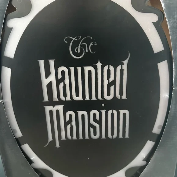🕸️SOLD Disney’s The Haunted Mansion Light Up Moonlit Hanging Wall Sign🕸️ - Picture 7 of 7
